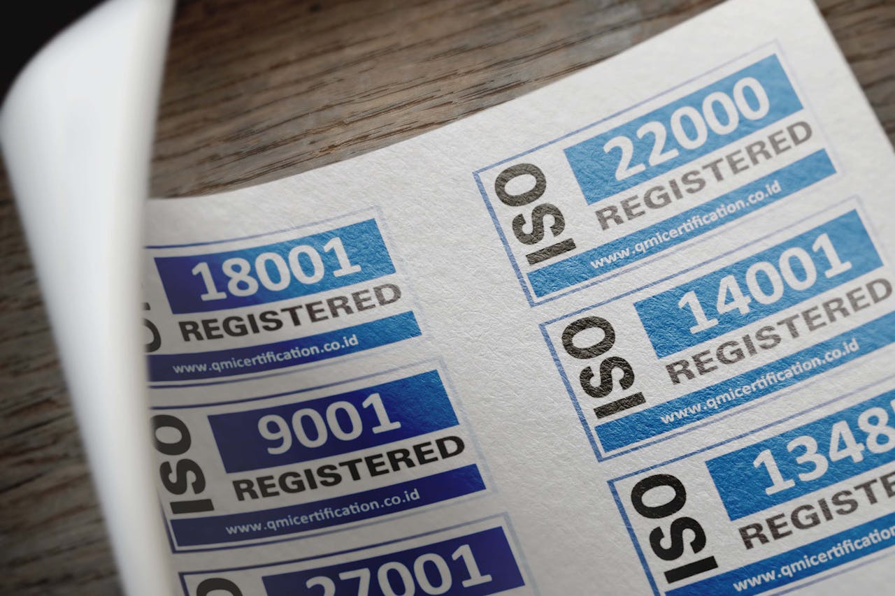 Internal Quality Control vs External Proficiency Testing: What’s the Difference?
